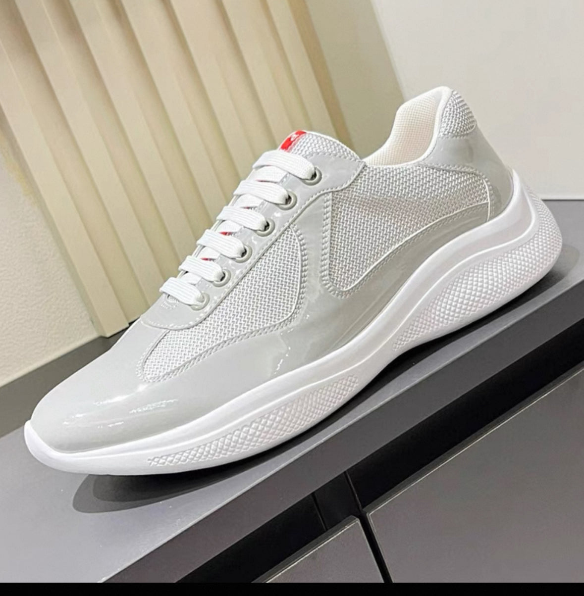 CUPS SNEAKER