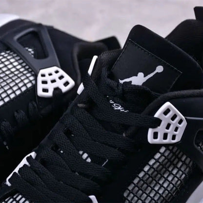J4 SNEAKER
