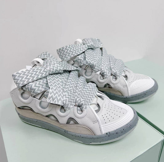 LAV SNEAKERS